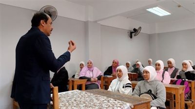 وزارة العمل: ندوة للتوعية باشتراطات السلامة والصحة المهنية بمطروح