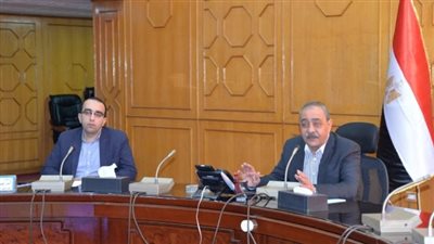 بشارة يتابع إيرادات النظافة والمرافق بالاسماعيلية 