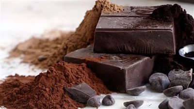 10 أطعمة ومشروبات يمكن تناولها ليلاً