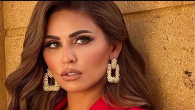 مي سليم تستعرض أنوثتها بالأسود المرصع بالكريستال في أحدث جلسة تصوير