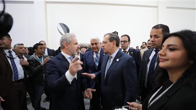 جولة لوزير البترول  فى المعرض المصاحب لمؤتمر ايجبس ٢٠٢٤