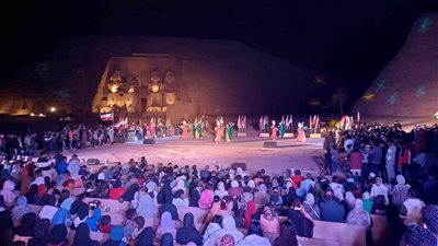 وسط إقبال جماهيري غفير.. 