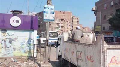 حملات مكبرة لإزالة الإعلانات واللافتات المخالفة بالقليوبية