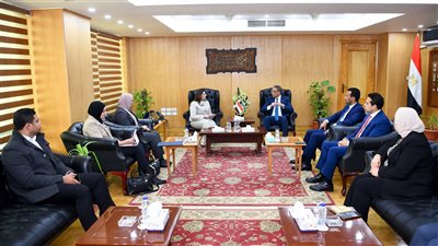 وزيرة الهجرة تصل الفيوم لبدء جولة بالمحافظة في إطار مبادرة 