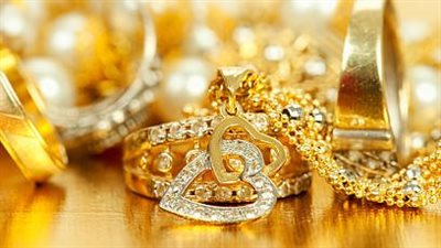 أسعار الذهب في أسواق الصاغة المصرية صباح اليوم الخميس
