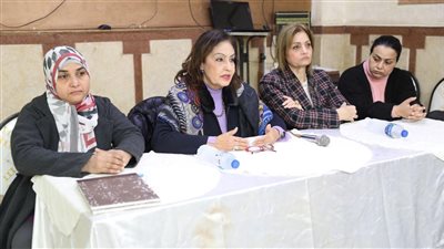 القومي للمرأة واللجنة الوطنية ينظمان لقاءً توعويًا للعاملات في الخدمة المنزلية 