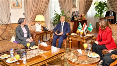 ياسمين فؤاد تشيد بعمق التعاون المصري الأردني في السياحة البيئية