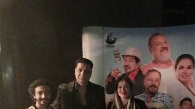 مع إبرام سمير والمخرج أسامة عمر .. إيمان زيدان تحتفل ببدء عرض فيلم 