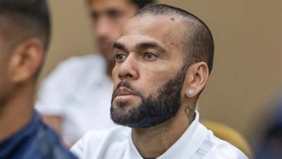 رسميًا.. حبس لاعب برشلونة 4 سنوات ونصف السنة