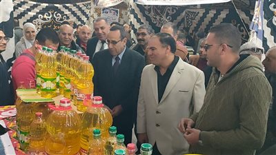 محافظ شمال سيناء يتفقد معرض 