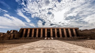  هل عرف المصريون القدماء الطائرات؟