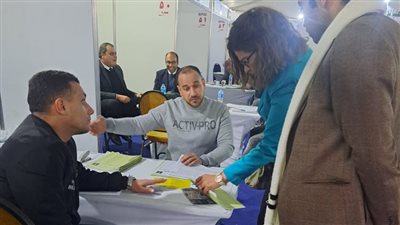 فاطمة ناعوت تدلي بصوتها في انتخابات نقابة المهندسين 