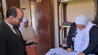 وكيل صحة القليوبية يحيل المتغيبين بوحدة صنافير للتحقيق