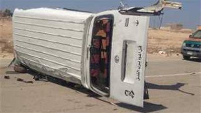 إصابة 3 أشخاص في انقلاب ميكروباص بطريق مصنع أسمنت أسيوط