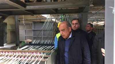 وزير قطاع الأعمال يتفقد إعادة تشغيل مصانع شركة الحرير الصناعي وألياف البوليستر بكفر الدوار