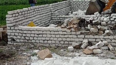 إزالة 14 تعد على الأراضي الزراعية في بني سويف