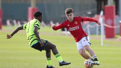 تين هاج يستبعد نجم مانشيستر يونايتد الصاعد امام فولهام رغم أزمة الاصابات 