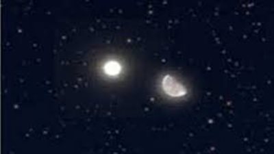 القمر يقترن مع السماك الأعزل في هذا الموعد