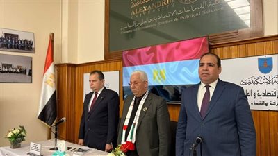 كلية الدراسات الاقتصادية بالإسكندرية تناقش مسارات القضية الفلسطينية في ظل المتغيرات الجديدة 