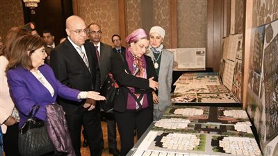 وزيرا الإسكان والبيئة يفتتحان معرض المشروعات المقدمة لمسابقة تصميم 