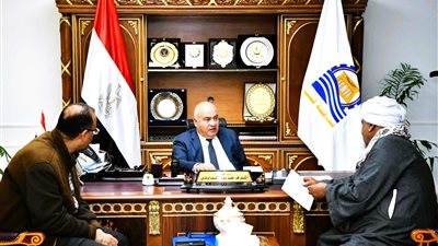 53 شكوى على مكتب المحافظ والمسؤولين بديوان عام قنا 