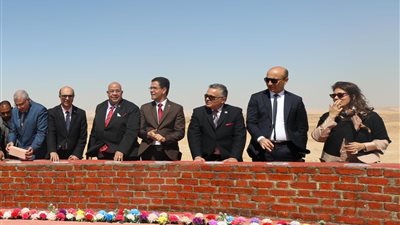 رئيس جامعة أسيوط يشهد إطلاق مشروع أرض الجامعات المصرية بالوادي الجديد