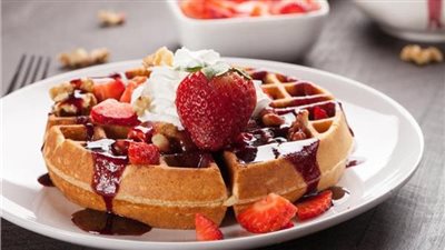 طريقة تحضير الوافل بالفواكه اللذيذة