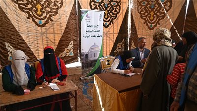 جامعة الفيوم تنظم قافلة طبية بقرية منشأة الأمير بالتعاون مع مؤسسة حياة كريمة