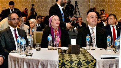 وزيرة البيئة: ضرورة مواجهة التحديات التي تواجه نشر مفهوم البناء الأخضر 