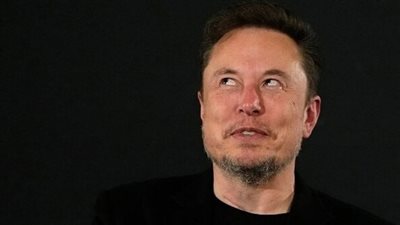 لماذا اتصل مسؤول جوجل بإيلون ماسك ليلاً