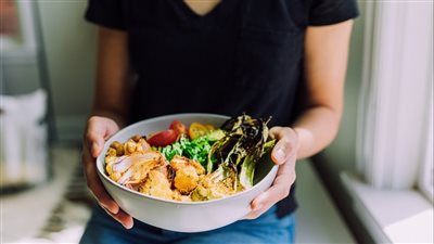 10 أطعمة يجب التتخلى عنها بعد سن الثلاثين