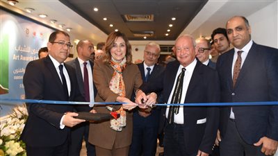 وزيرة الثقافة تشهد حفل توزيع جوائز الدورة الخامسة لـ
