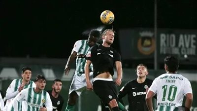 سبورتنج لشبونة يهزم جل فيسنتي برباعية ويعزز صدارته للدوري البرتغالي