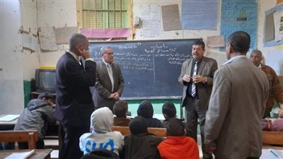 قوافل الدعم للمدارس الإبتدائية تصل إدارة أخميم 