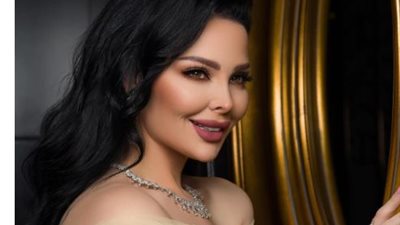 ديانا كرزون فراشة مفعمة بالأناقة والجاذبية (صور)