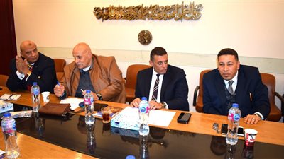شُعبة الحراسة ونقل الأموال تناقش تطبيق الحد الأدني للأجور لتطوير قطاعها