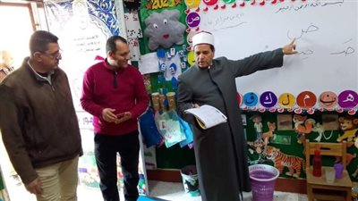 رئيس المنطقة الأزهرية يتابع سير العملية التعليمية 