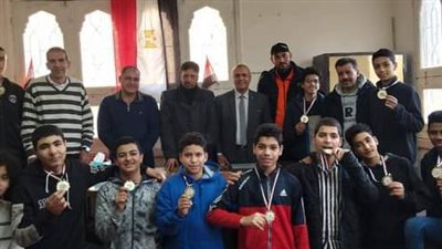 منتخب الغربية الأزهرية لكرة اليد للمرحلة الإعدادية يفوز ببطولة الجمهورية