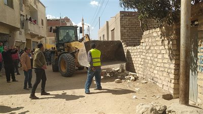 إزالة 20 حالة تعدٍّ بالإسماعيلية 