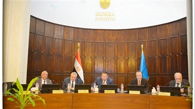 محافظ الإسكندرية والبنك الأوروبي يبحثان تعزيز سبل التعاون لمواجهة التحديات المناخية