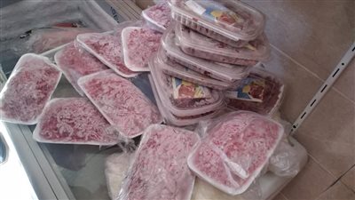 التحفظ على نصف طن لحوم منتهية الصلاحية بالقليوبية