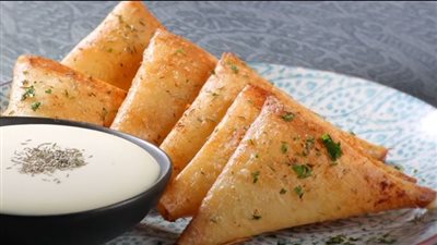 مقبلات رمضان.. سبموسة التونة والمشروم في 3 خطوات سريعة
