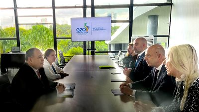 معيط لنظيره الروسي: التسويات بالعملات المحلية يحقق التكامل فى سلاسل الإمداد والتوريد لدول «البريكس»