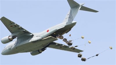 القيادة المركزية الأمريكية تعلن تنفيذ عملية جديدة لإسقاط جوي للمساعدات على غزة