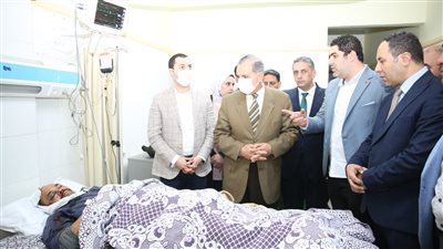 محافظ كفرالشيخ يطمئن علي 