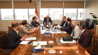 الجزار يؤكد ضرورة المتابعة الحثيثة لمعدلات تنفيذ المشروعات السياحية 
