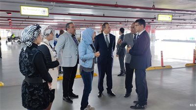 وفد رفيع المستوى من المجلس الدولي للمطارات يزور مطار القاهرة