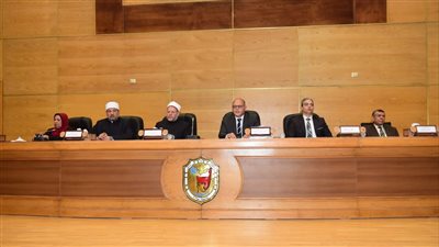 رئيس جامعة سوهاج يفتتح فعاليات المؤتمر 