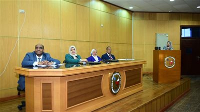 مؤتمر شباب الباحثين بجامعة سوهاج يناقش 34 مشروعا لطلاب الجامعة 