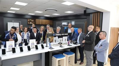 محافظ بني سويف وسفراء دول أمريكا اللاتينية يتفقدون مصنع سامسونج بكوم أبوراضي